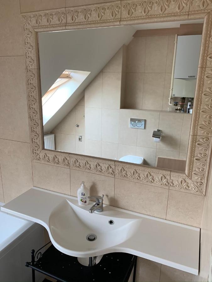 Robinson Szigete Apartment Balatonfured Ngoại thất bức ảnh