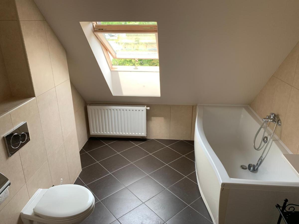 Robinson Szigete Apartment Balatonfured Ngoại thất bức ảnh